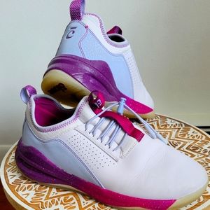 ❌️SOLD❌️Clove Nursing Shoes